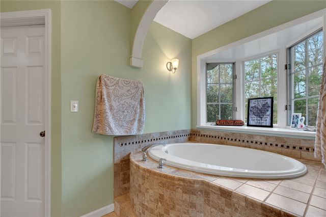 610 Pointe Wildwood Drive, Seneca, SC 29678