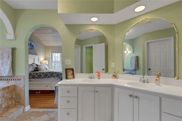610 Pointe Wildwood Drive, Seneca, SC 29678