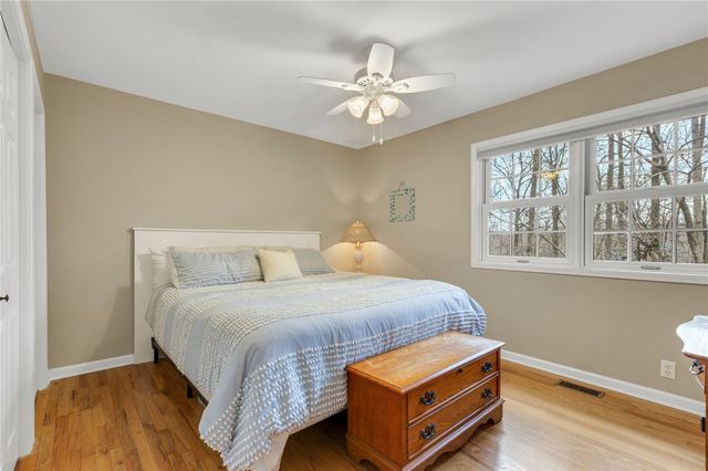 610 Pointe Wildwood Drive, Seneca, SC 29678