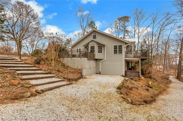 610 Pointe Wildwood Drive, Seneca, SC 29678