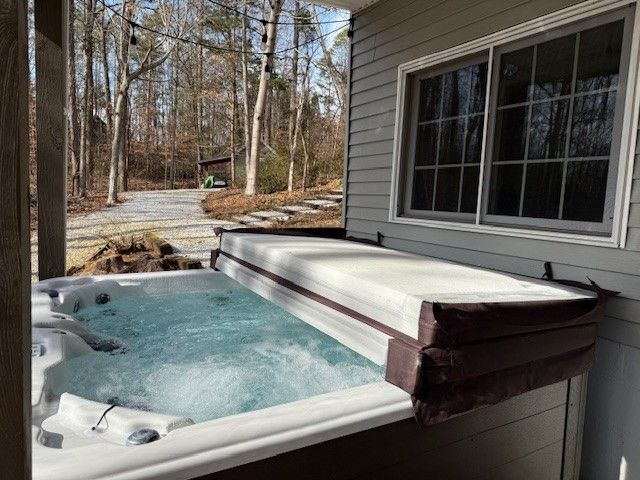 610 Pointe Wildwood Drive, Seneca, SC 29678