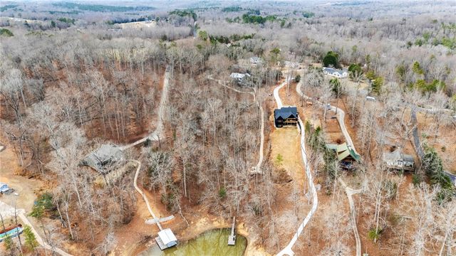 610 Pointe Wildwood Drive, Seneca, SC 29678
