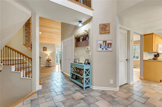 610 Pointe Wildwood Drive, Seneca, SC 29678