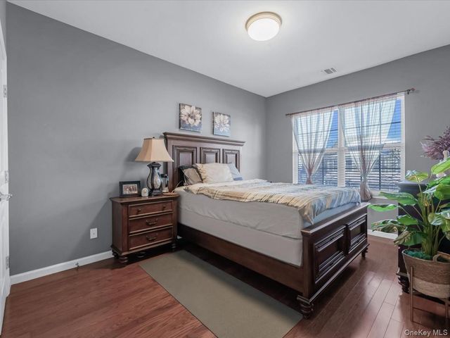 170 Southampton Drive, Massapequa, NY 11758