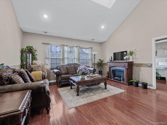 170 Southampton Drive, Massapequa, NY 11758