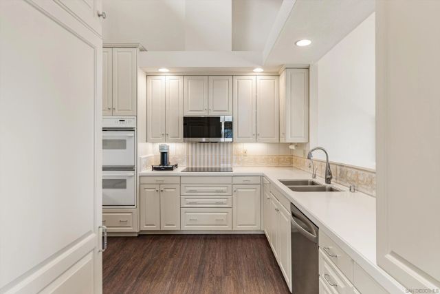 6667 La Jolla Scenic Drive South, La Jolla, CA 92037