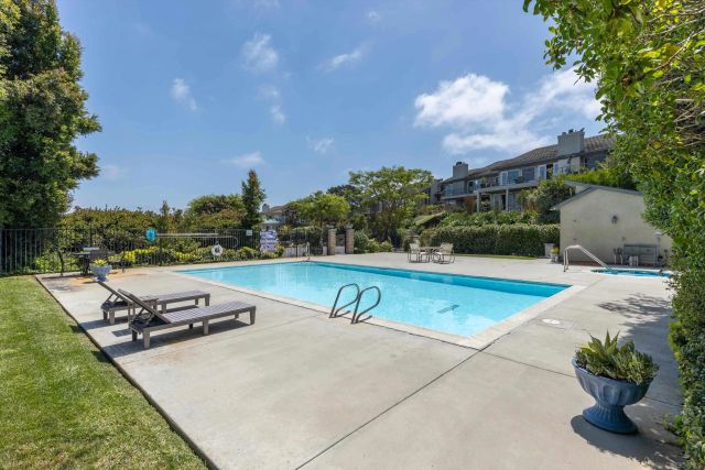 6667 La Jolla Scenic Drive South, La Jolla, CA 92037