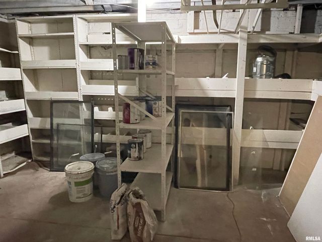 919 W 3RD Street, Peoria, IL 61605