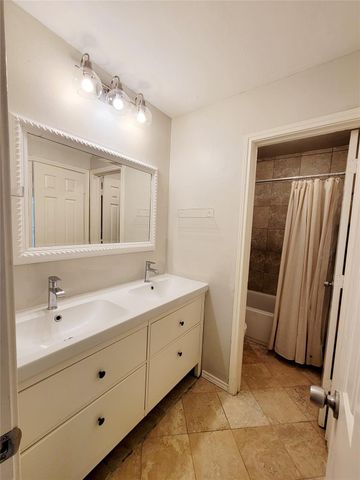 230 Mccarley Place, Mckinney, TX 75071