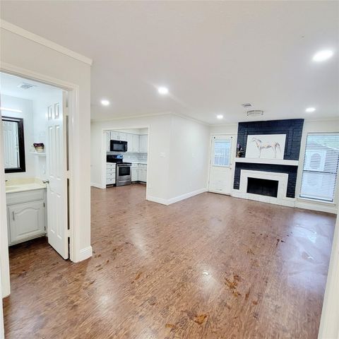 230 Mccarley Place, Mckinney, TX 75071