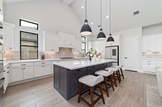 5511 Holly Hollow Lane, Fulshear, TX 77441