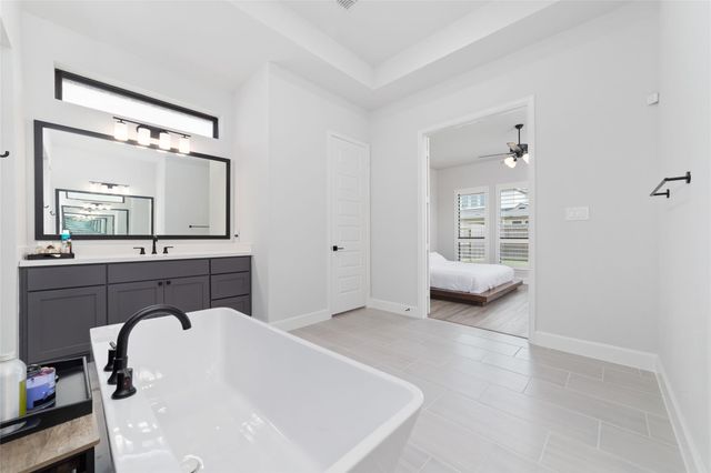 5511 Holly Hollow Lane, Fulshear, TX 77441