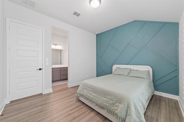 5511 Holly Hollow Lane, Fulshear, TX 77441