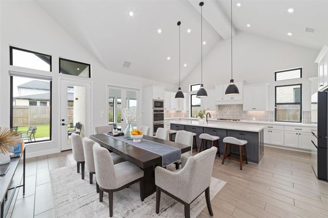 5511 Holly Hollow Lane, Fulshear, TX 77441