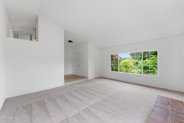 6397 Loma Vista Road, Ventura, CA 93003