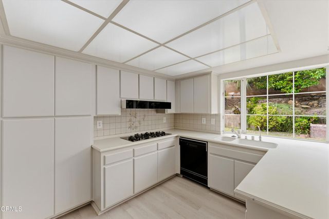 6397 Loma Vista Road, Ventura, CA 93003