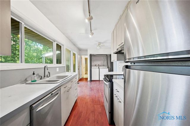 3701 Lincolnshire Woods Road, Toledo, OH 43606