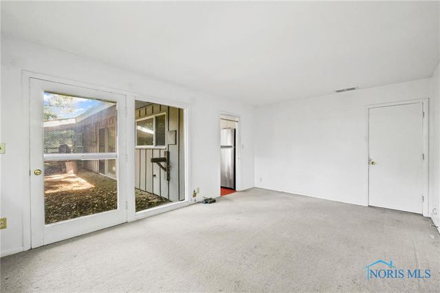 3701 Lincolnshire Woods Road, Toledo, OH 43606