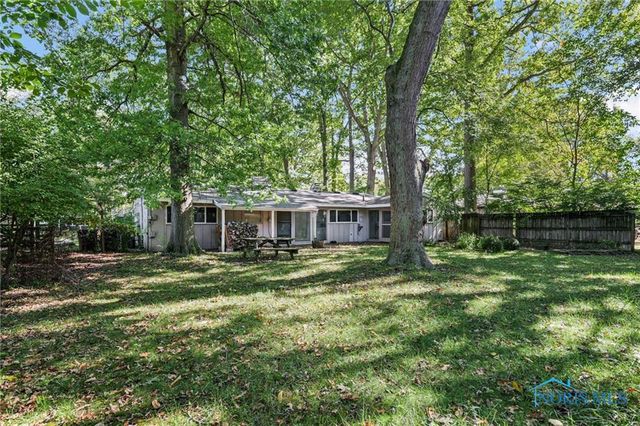 3701 Lincolnshire Woods Road, Toledo, OH 43606