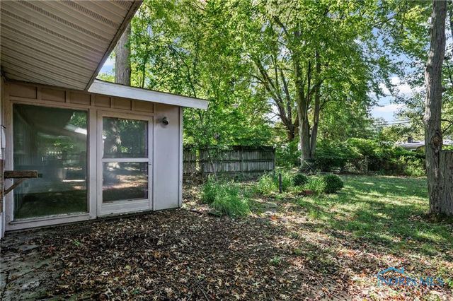 3701 Lincolnshire Woods Road, Toledo, OH 43606