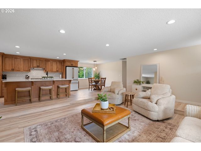 9800 Ne 43RD Ave, Vancouver, WA 98665
