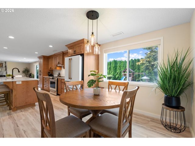 9800 Ne 43RD Ave, Vancouver, WA 98665