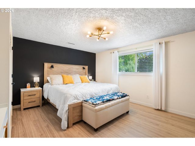 9800 Ne 43RD Ave, Vancouver, WA 98665