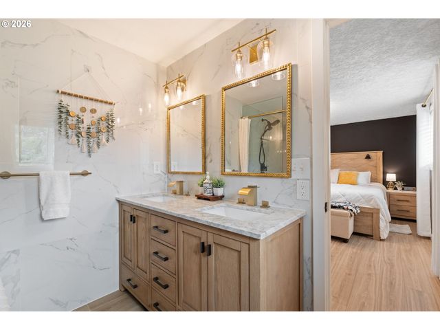 9800 Ne 43RD Ave, Vancouver, WA 98665