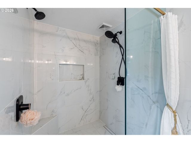 9800 Ne 43RD Ave, Vancouver, WA 98665