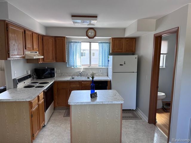 444 N Main Street 218, Marine City, MI 48039