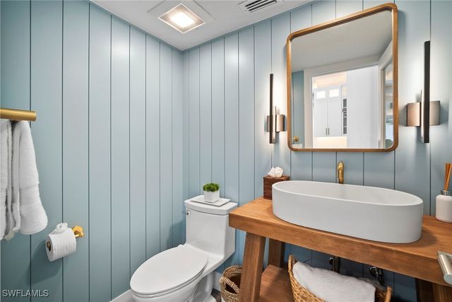 504 Tierra Mar LN E 2, Naples, FL 34108