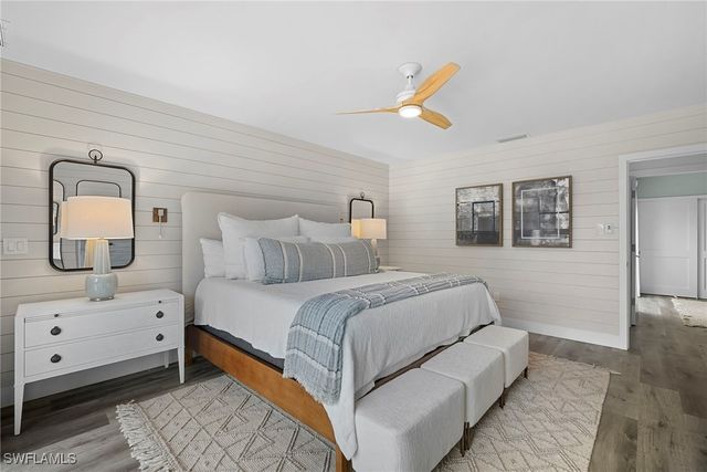 504 Tierra Mar LN E 2, Naples, FL 34108