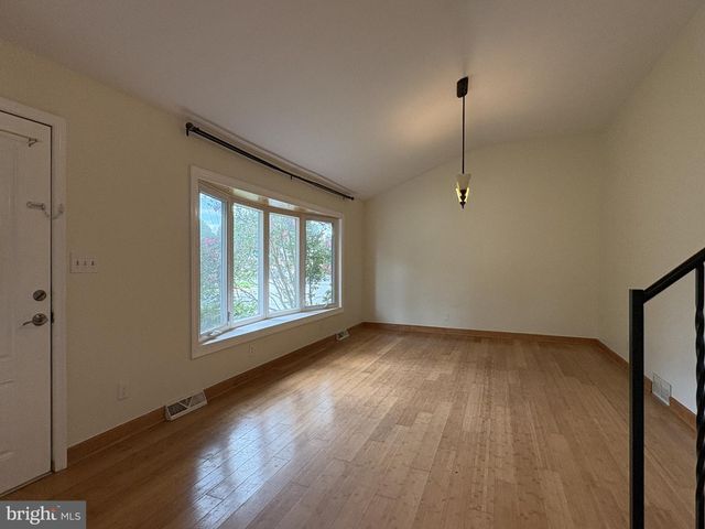 3 RADNOR RD, Newark, DE 19713