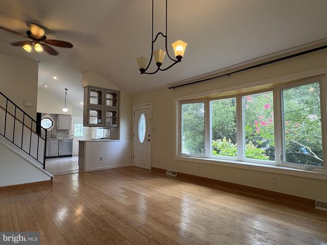 3 RADNOR RD, Newark, DE 19713