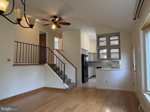 3 RADNOR RD, Newark, DE 19713