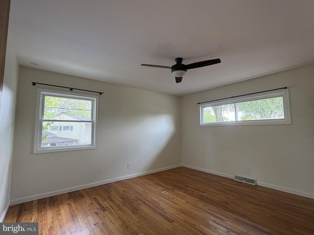 3 RADNOR RD, Newark, DE 19713