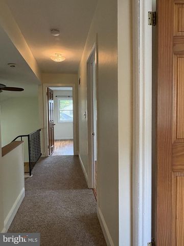 3 RADNOR RD, Newark, DE 19713
