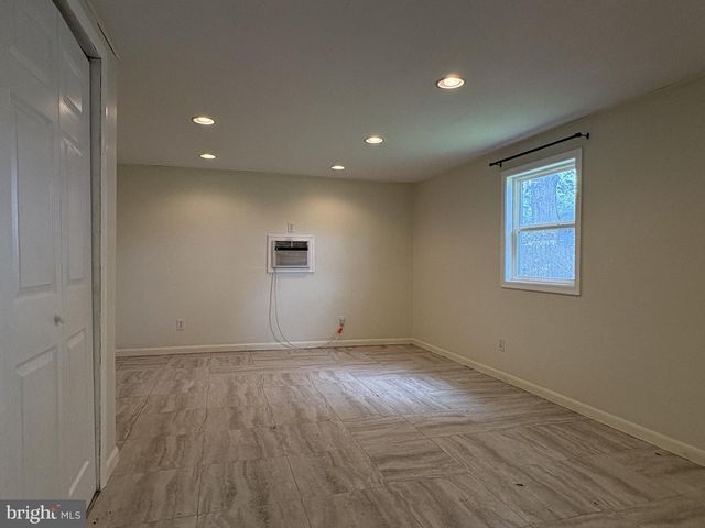3 RADNOR RD, Newark, DE 19713