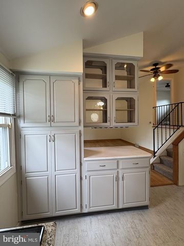 3 RADNOR RD, Newark, DE 19713