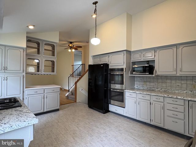 3 RADNOR RD, Newark, DE 19713