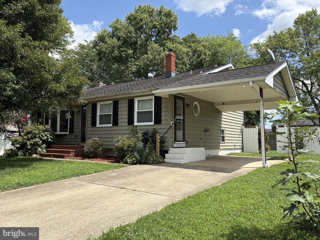 3 RADNOR RD, Newark, DE 19713