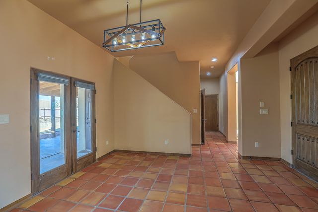 2201 Loma Larga Road, Corrales, NM 87048