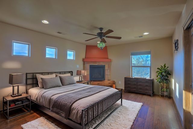 2201 Loma Larga Road, Corrales, NM 87048