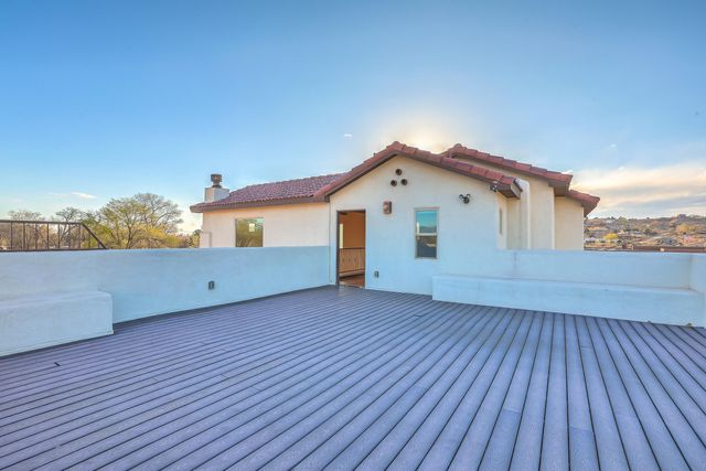 2201 Loma Larga Road, Corrales, NM 87048