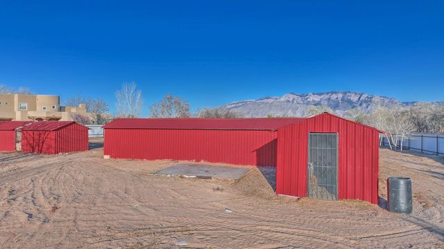 2201 Loma Larga Road, Corrales, NM 87048