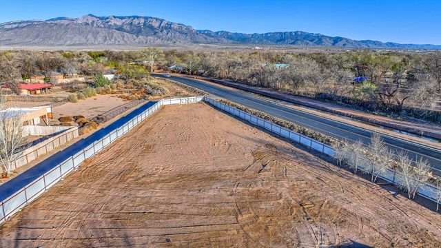 2201 Loma Larga Road, Corrales, NM 87048