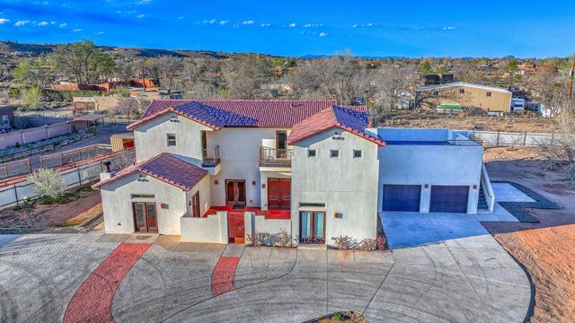 2201 Loma Larga Road, Corrales, NM 87048