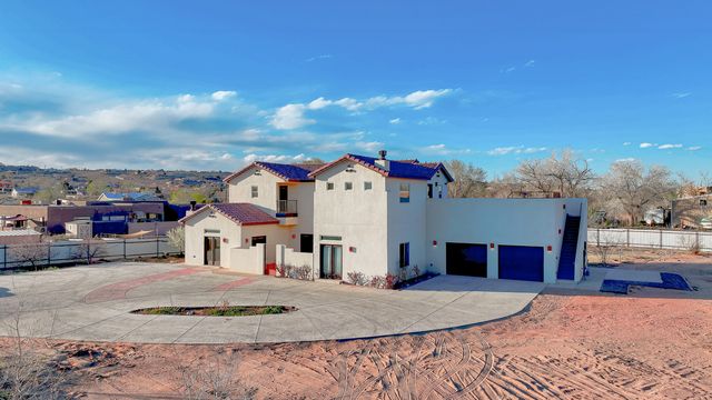 2201 Loma Larga Road, Corrales, NM 87048
