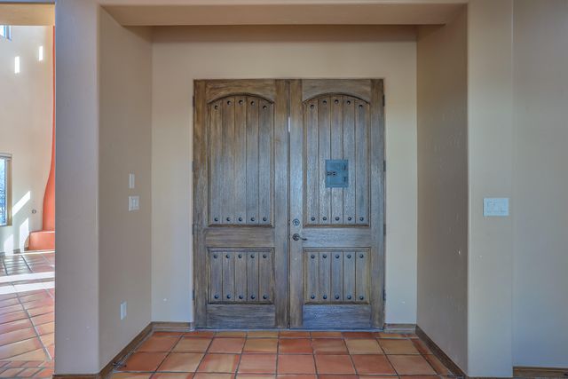 2201 Loma Larga Road, Corrales, NM 87048