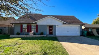 8401 Azurewood Drive, Oklahoma City, OK 73135